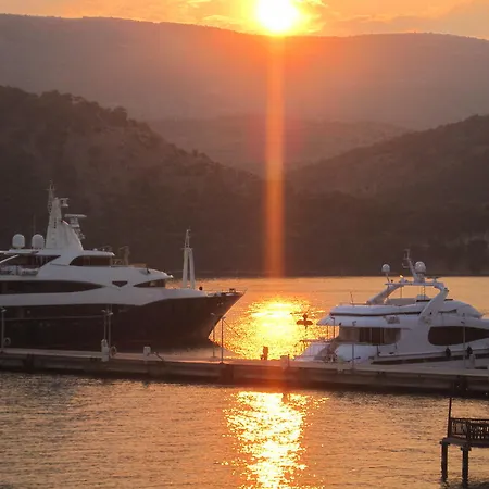 Marina Studios I